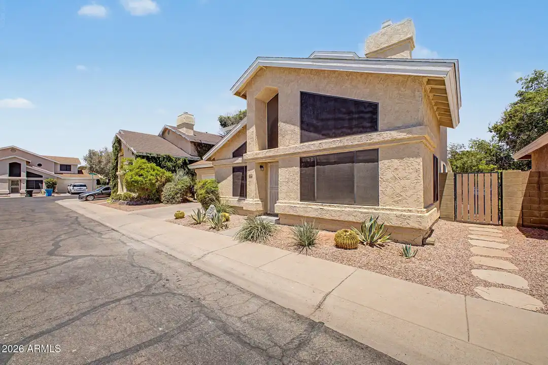 18829 N 42nd Dr - View 3