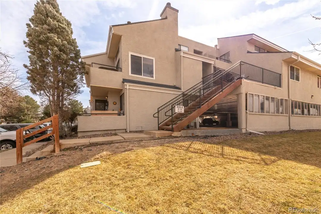 1830 Newland Ct unit 324 - View 2