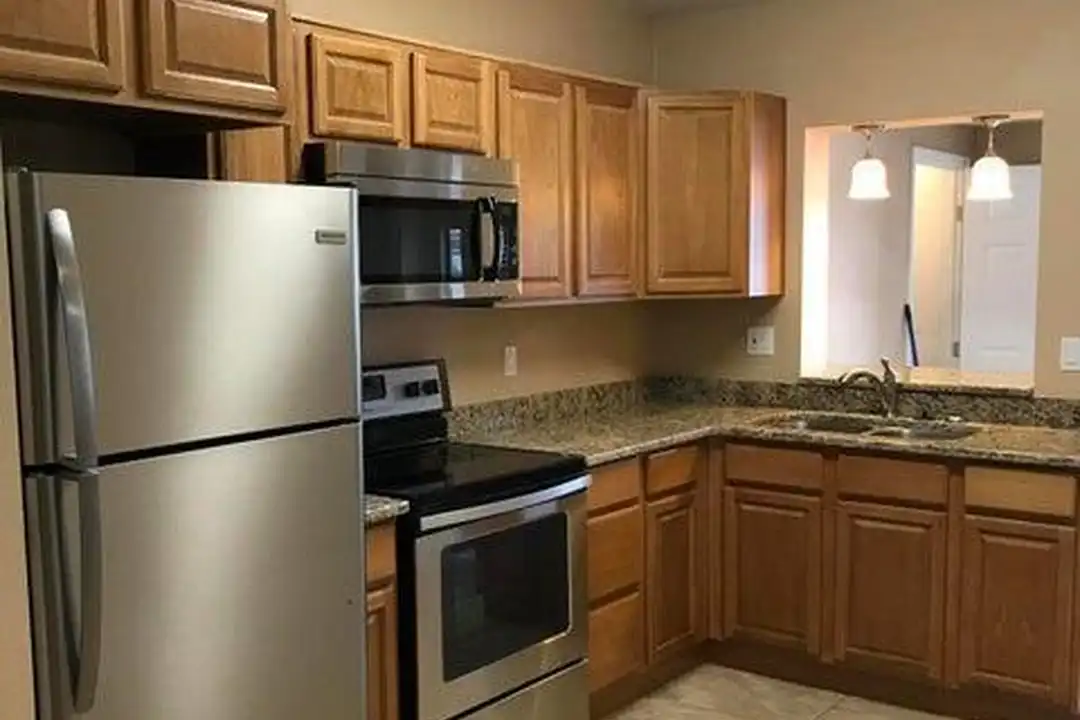 135 Roosevelt Ave unit A - View 5