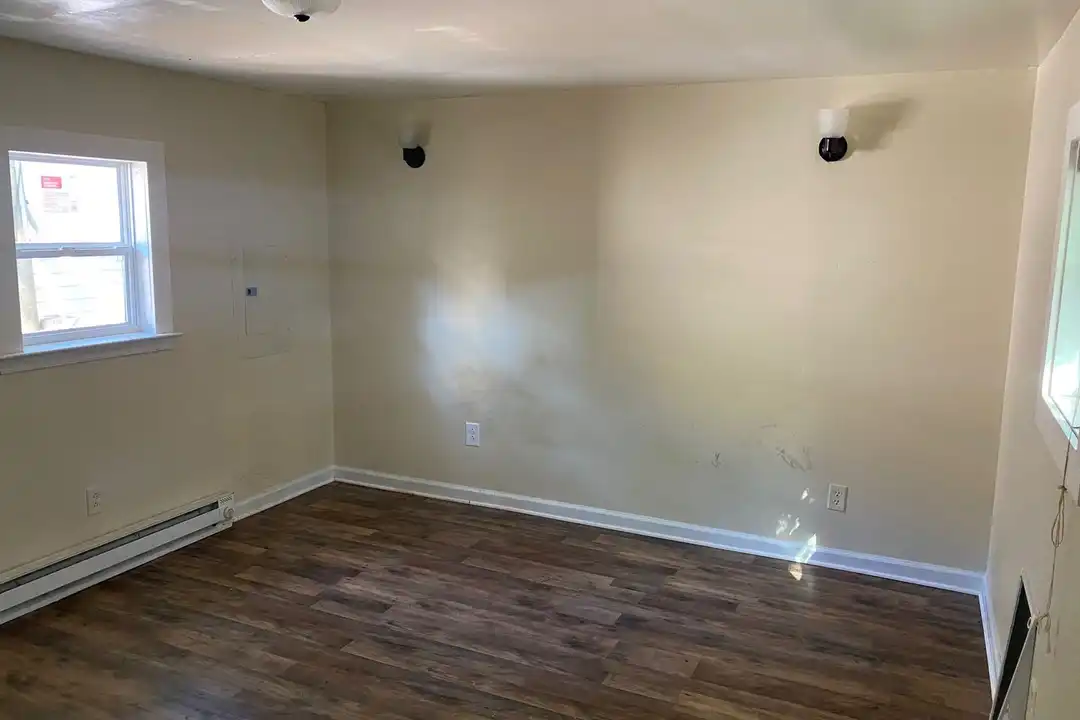Apartment in Newport News - More