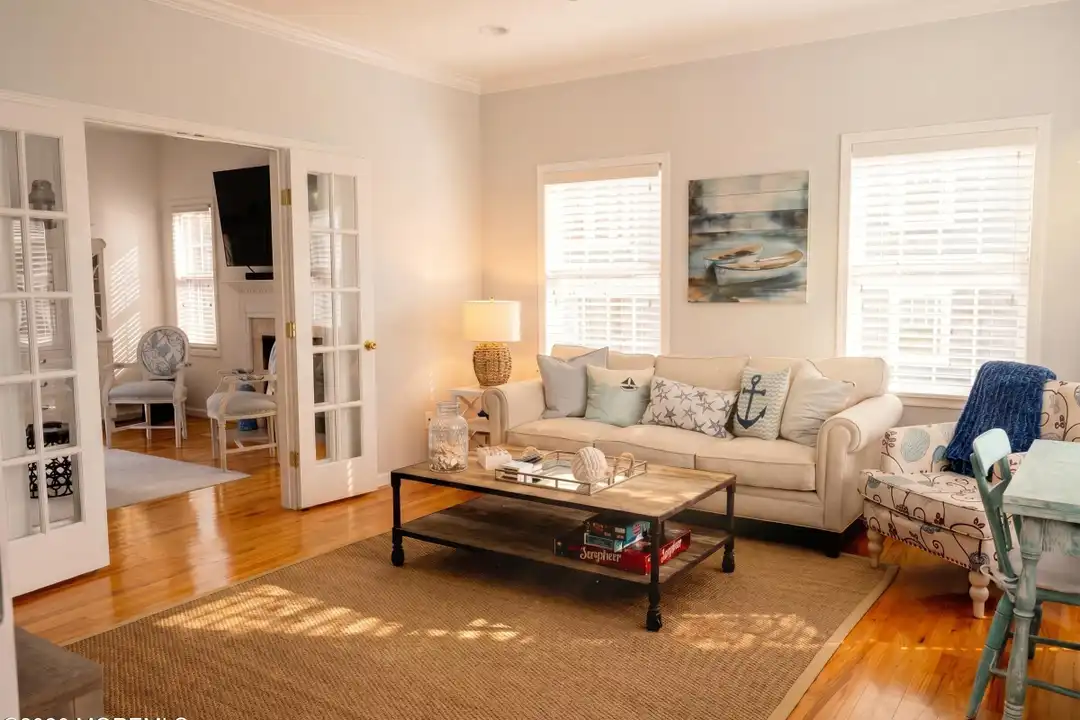 979 Ocean Ave - View 3