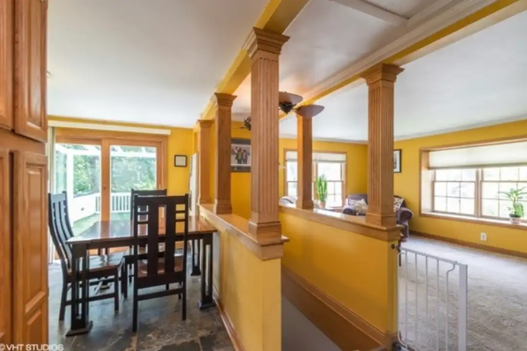 14709 Kolmar Ave unit 2 – photo 1 of 11