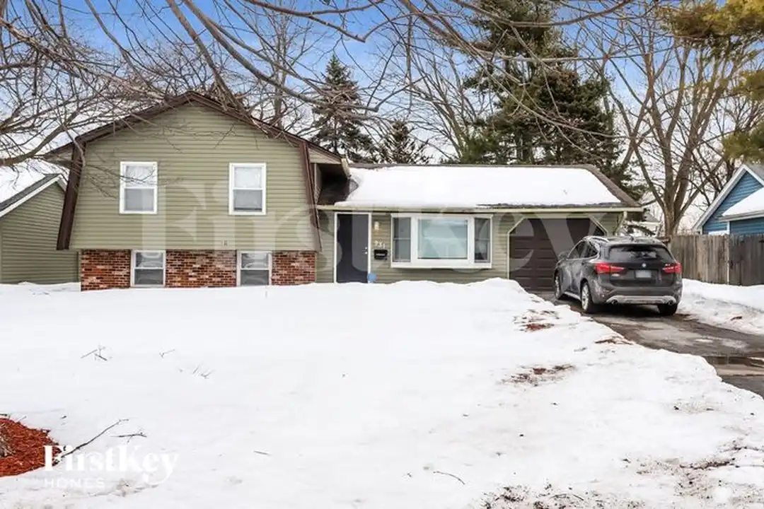 931 Central Ave – photo 1 of 15