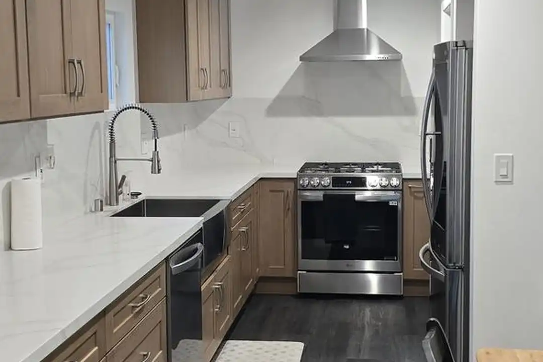 530 W 3rd St unit A - View 6