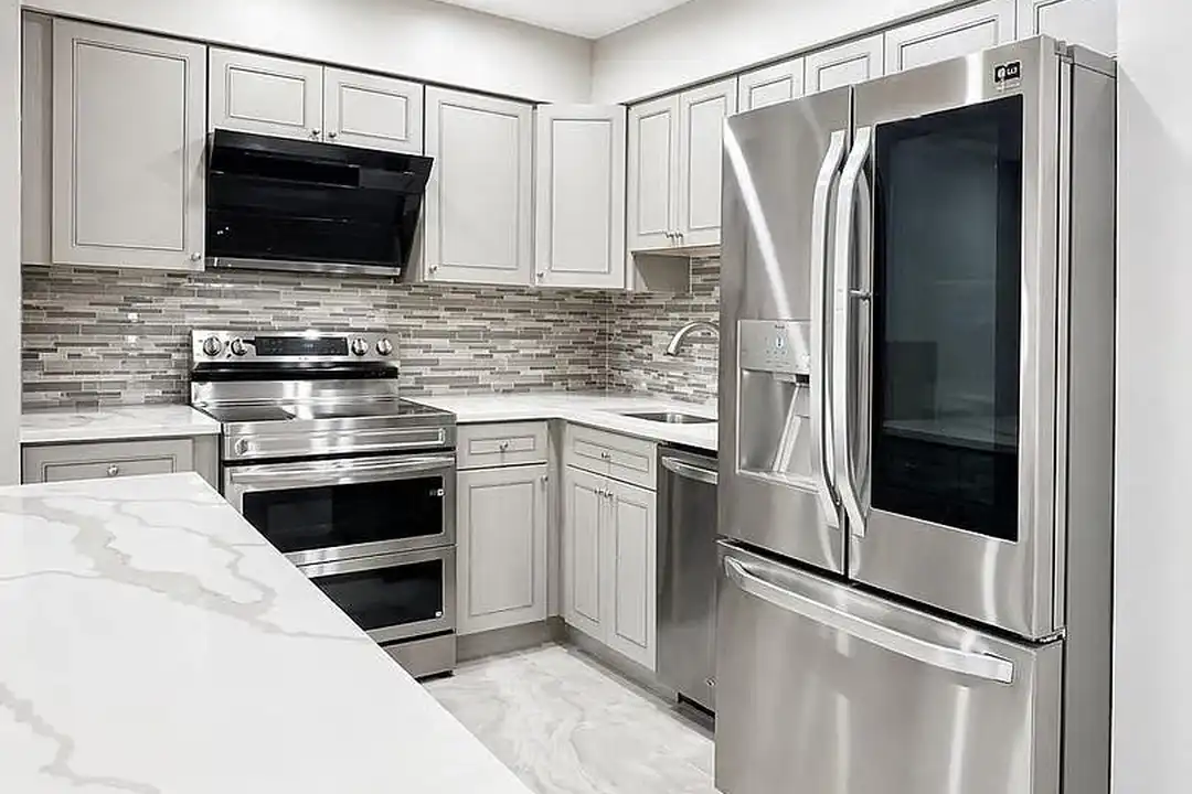 51 Chiswick Dr unit 1 - View 5