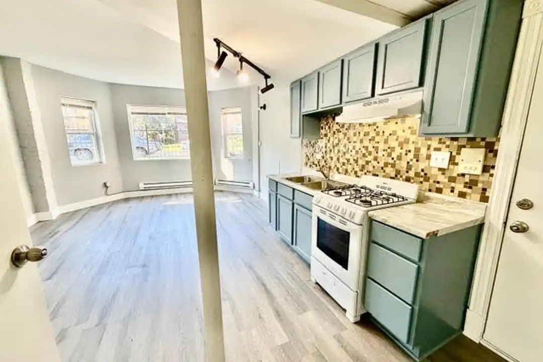 Apartment in Chicago - View 2