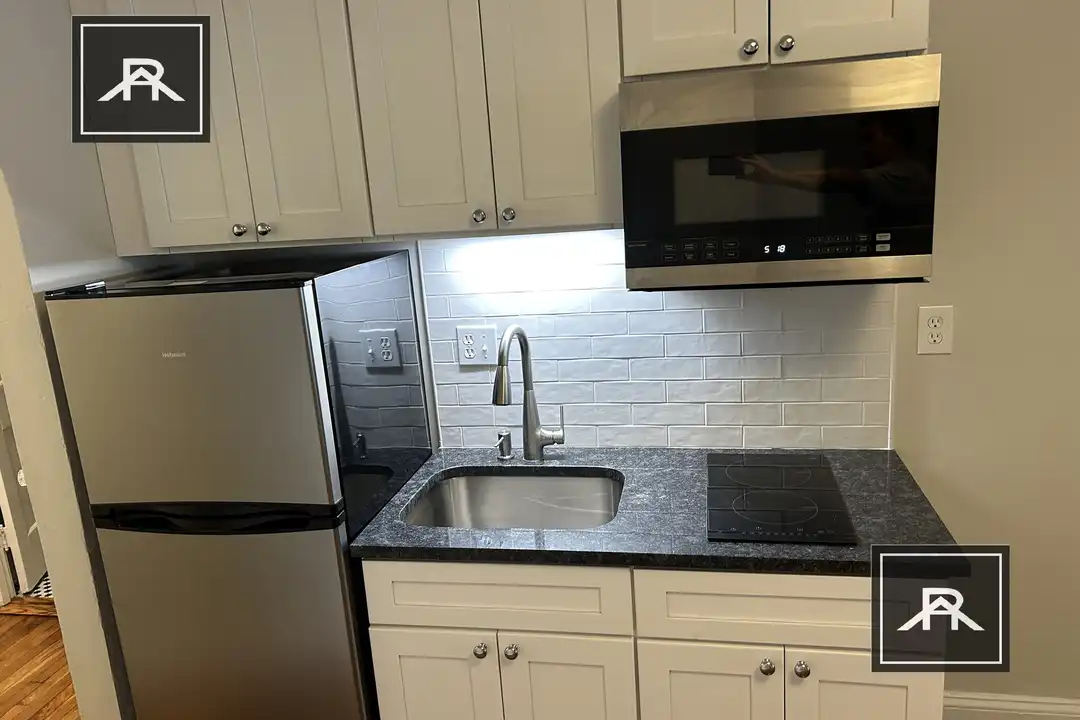 24 Chiswick Rd unit 5 - View 2