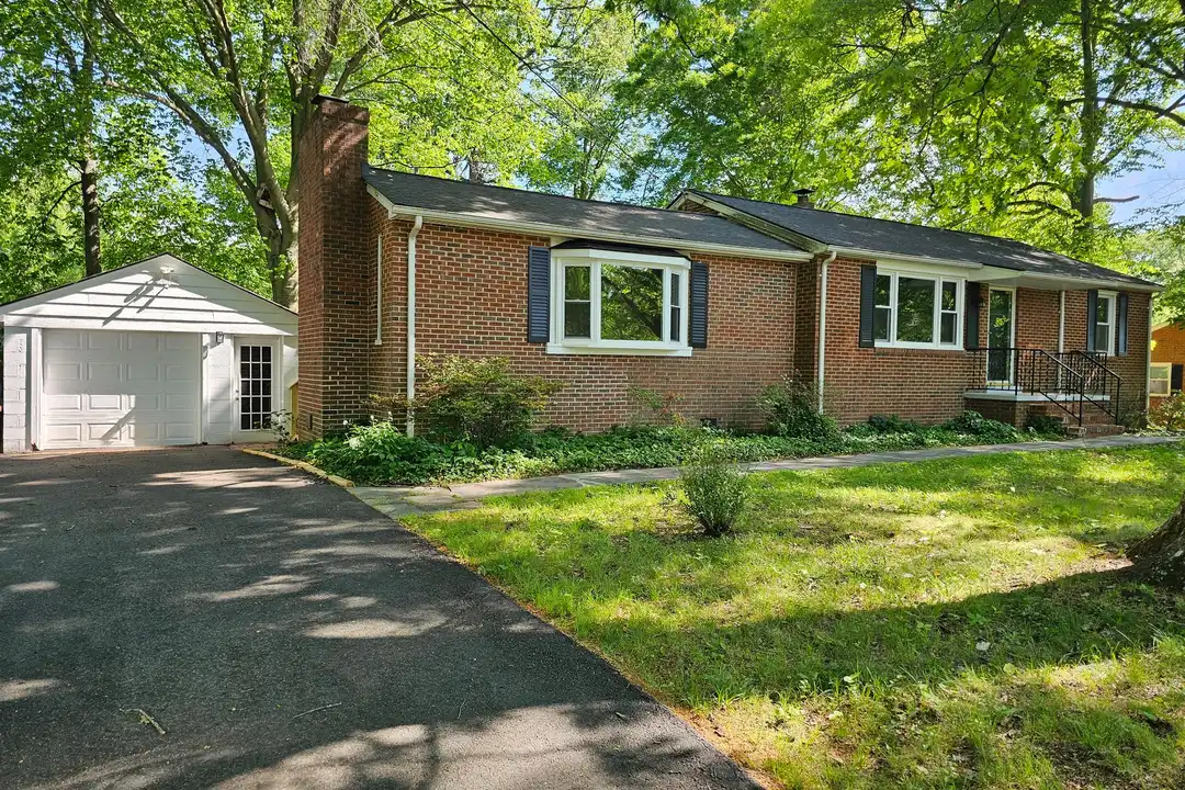 8405 Rugby Rd - View 2