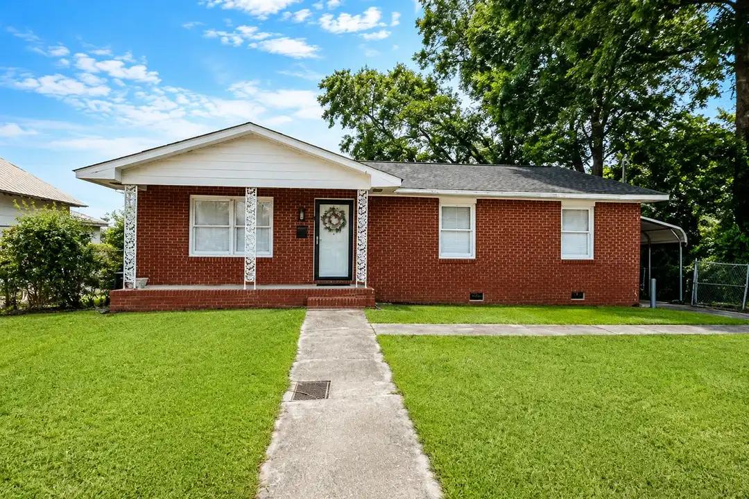 401 N Wilkinson St – photo 1