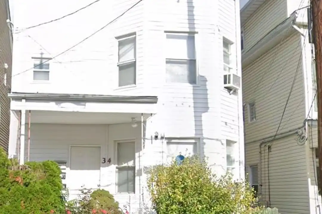 34 Fenner Ave unit 1 – photo 1