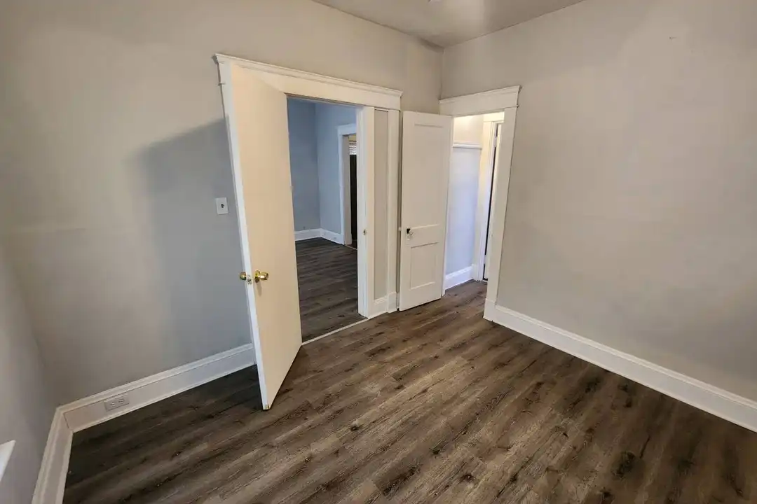2762 E 120th St unit Unit 1 – pohled 3