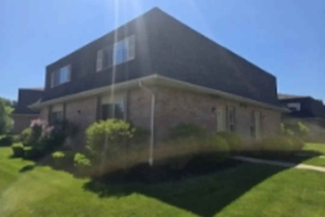 7 Bradley Dr unit C – photo 1 of 5