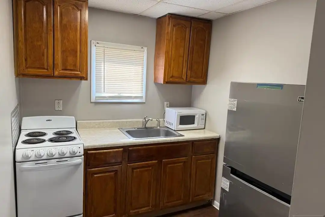 28 Union St unit 3 – photo 1 of 4