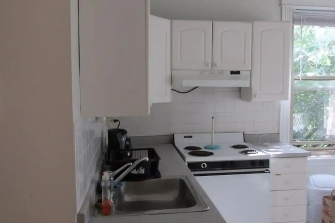 Apartment in Brookline - More