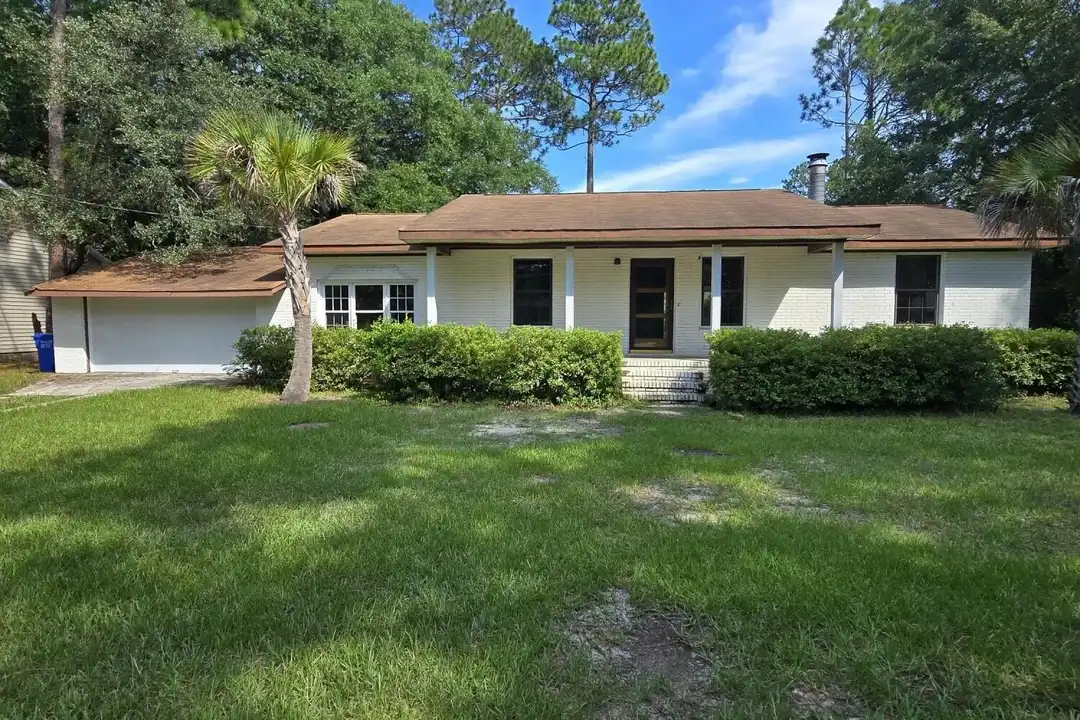 139 Charter Dr – photo 1