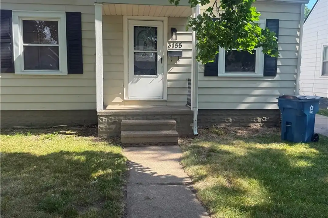3155 Lincoln St – photo 1