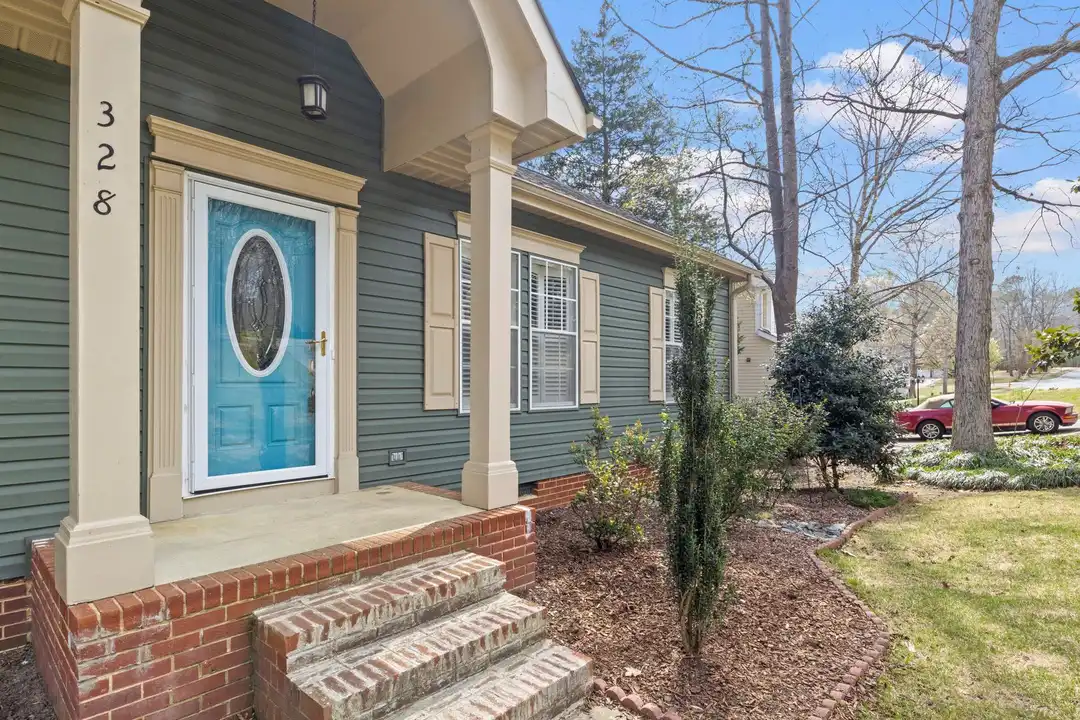 328 Glencoe Dr - View 4