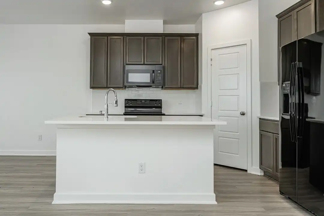 8442 Adelaide Dr - More