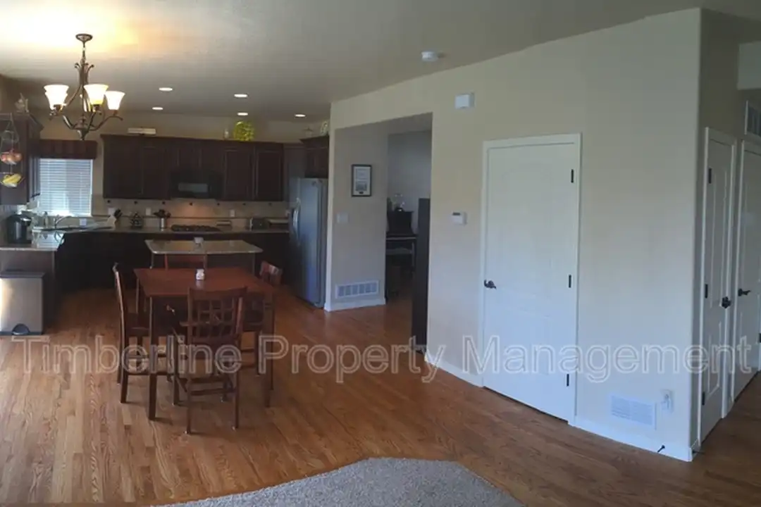 5751 Cisco Dr - View 5