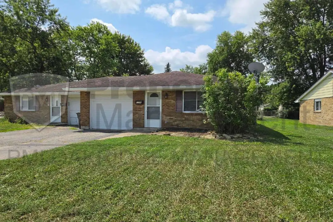 1256 Heritage Dr – photo 1