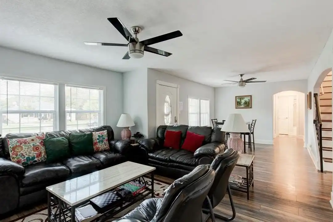 2801 W Biddison St - Vaizdas 5