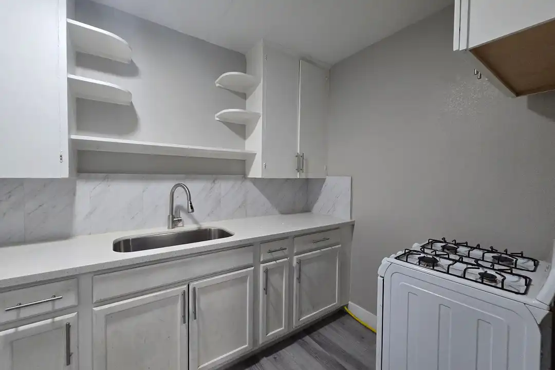 110 E Bonanza Rd unit #17 – photo 1