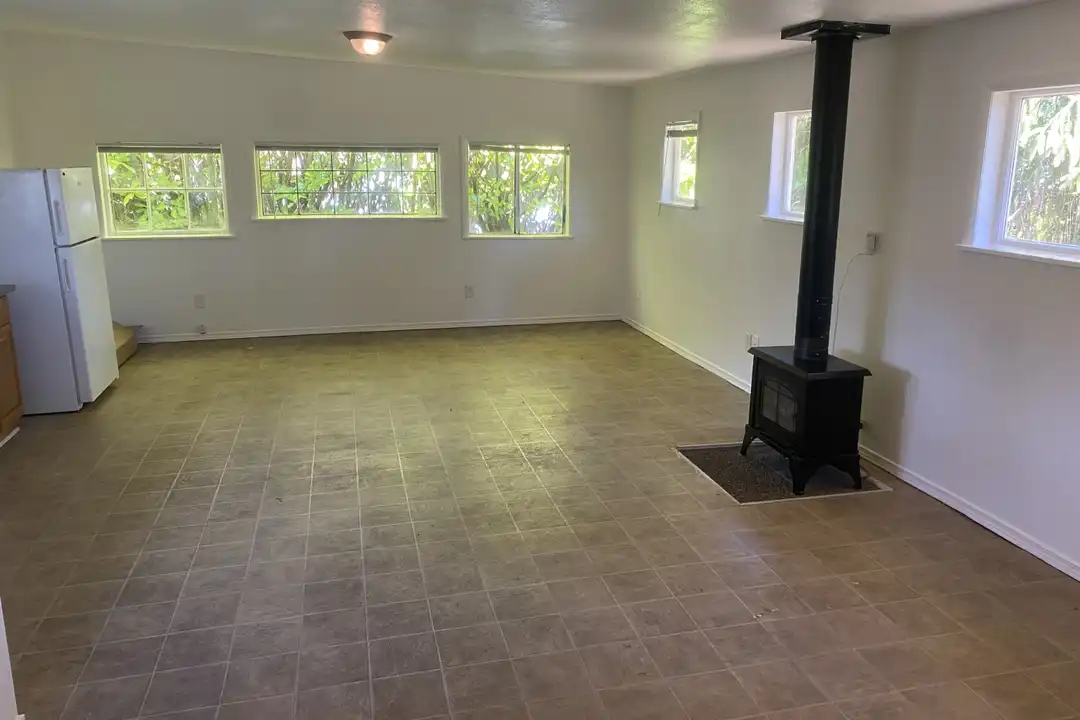 1322 S Montesano St unit 2ADU - View 3