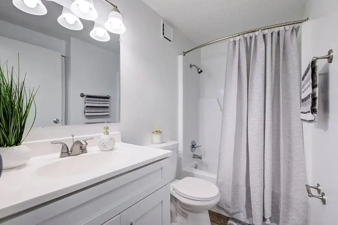 Woodlands Apartments – photo 1 of 29