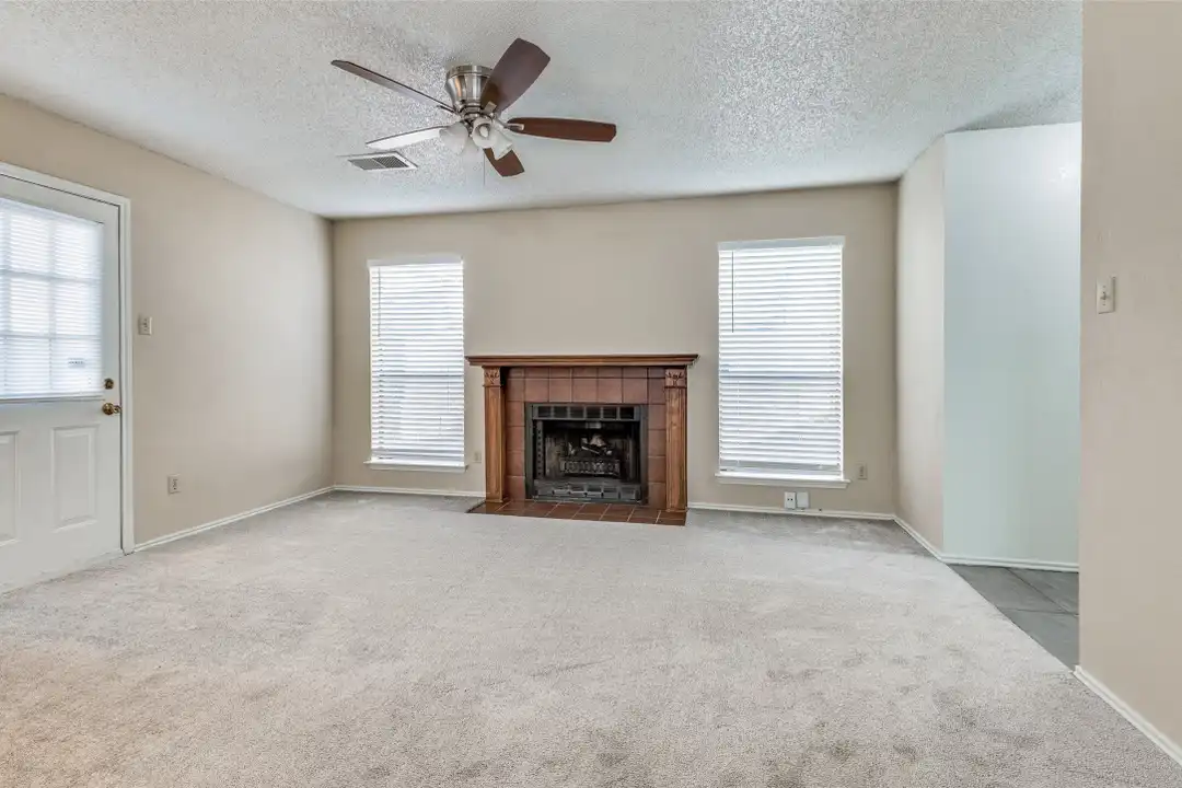 2617 Isbella Dr - View 4
