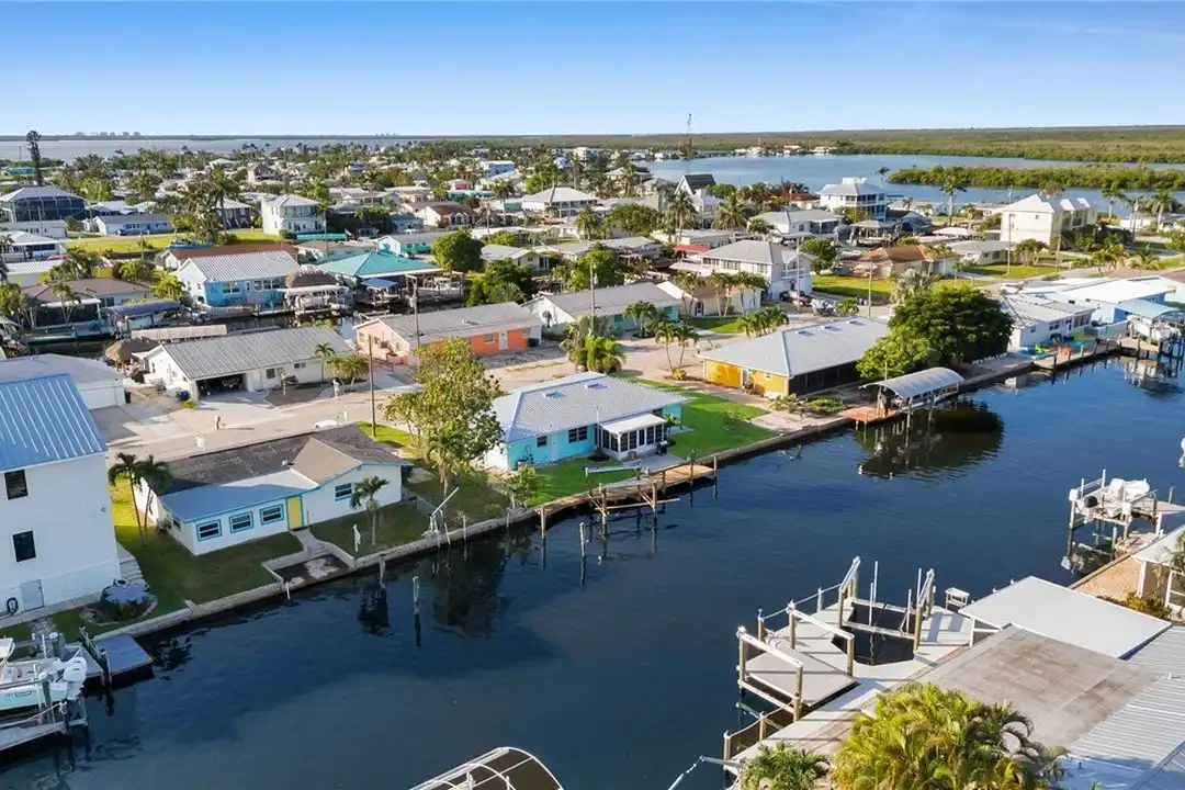 2758 Bruce St - View 6