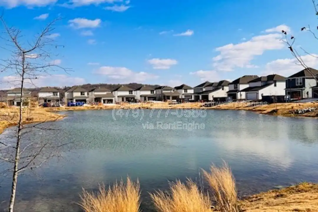 4802 W Planetree St - View 3