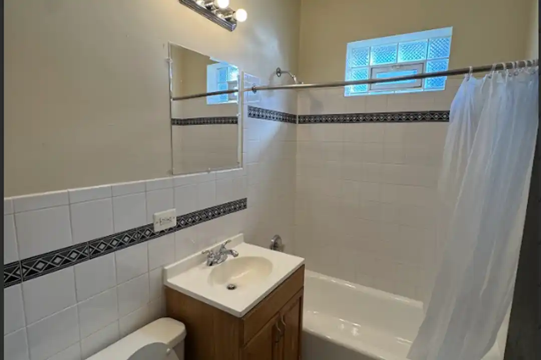 8233 S Ingleside Ave unit 1W - View 5
