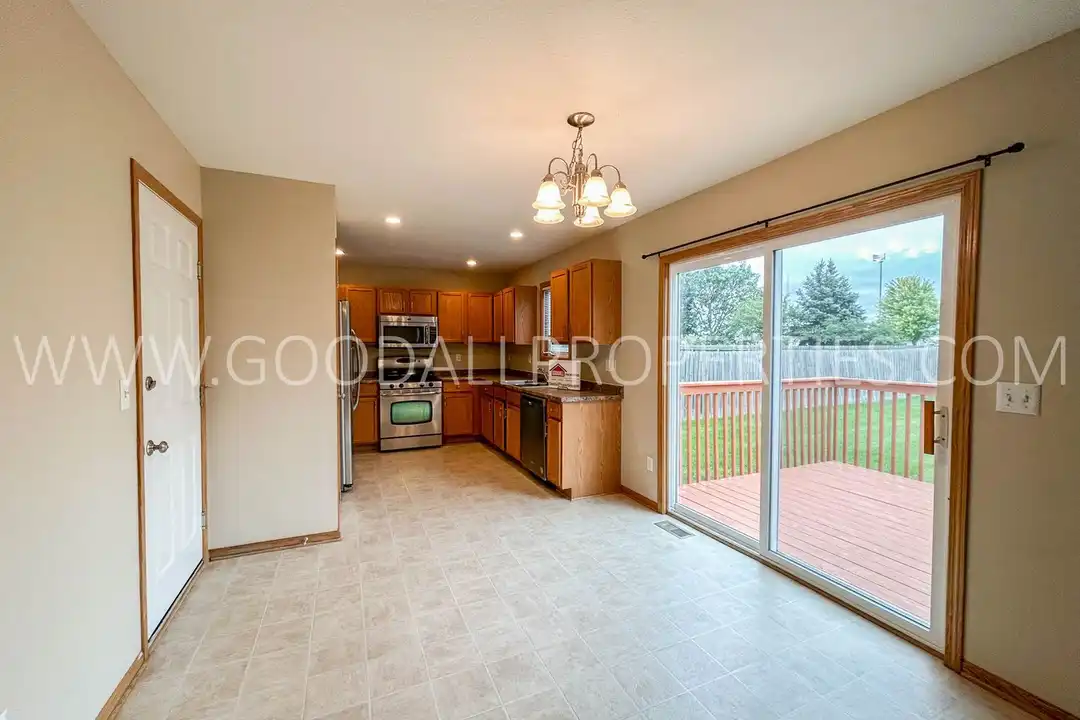 9450 Red Sunset Dr - View 3