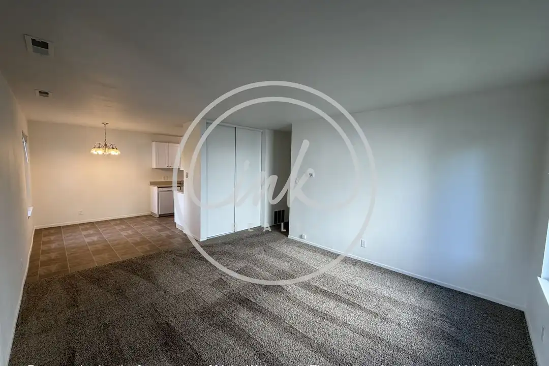 400 S Saliman Rd - View 5