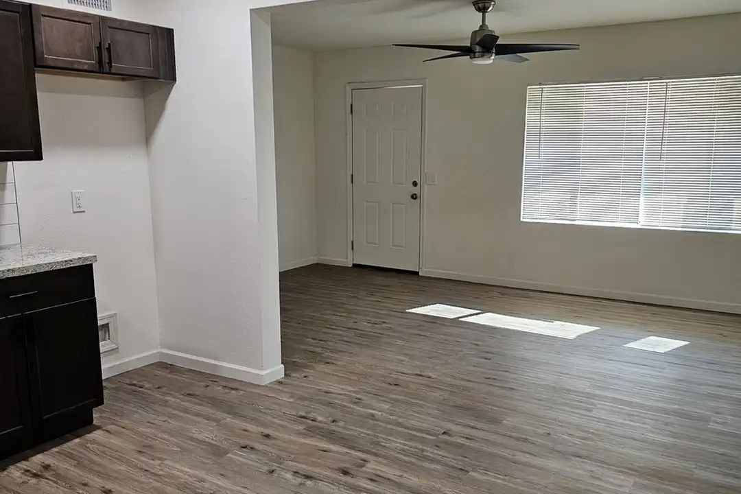 House in Phoenix - View 3