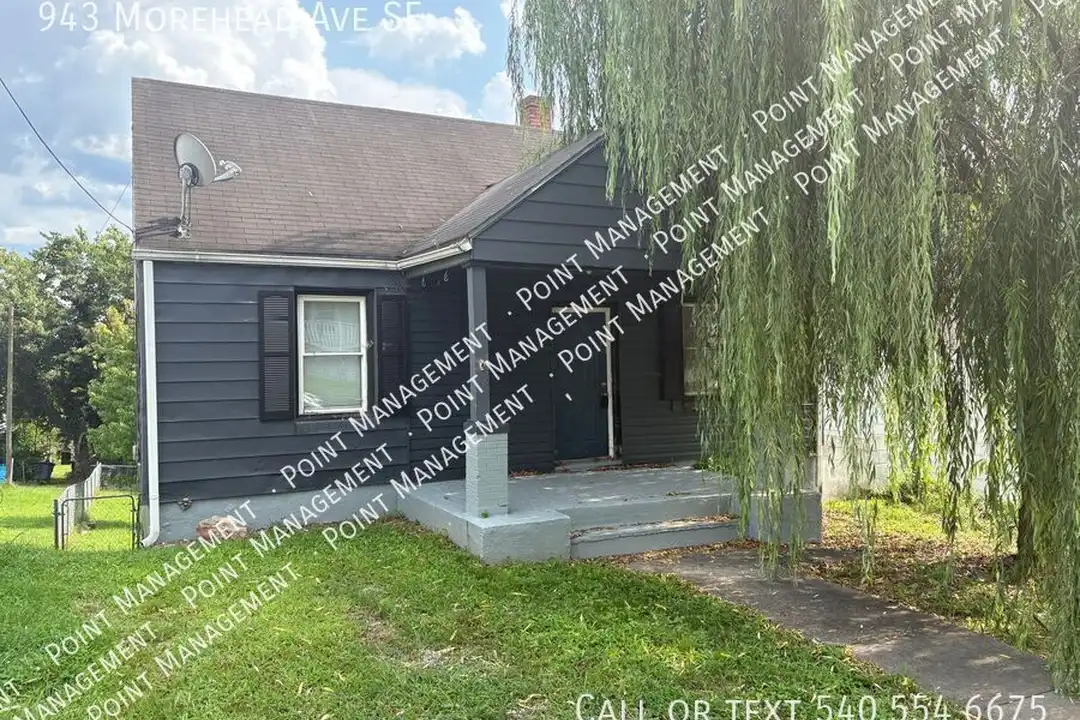 943 Morehead Ave SE – photo 1
