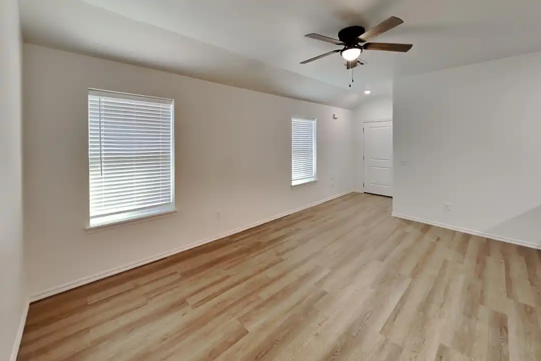 11510 University - View 6