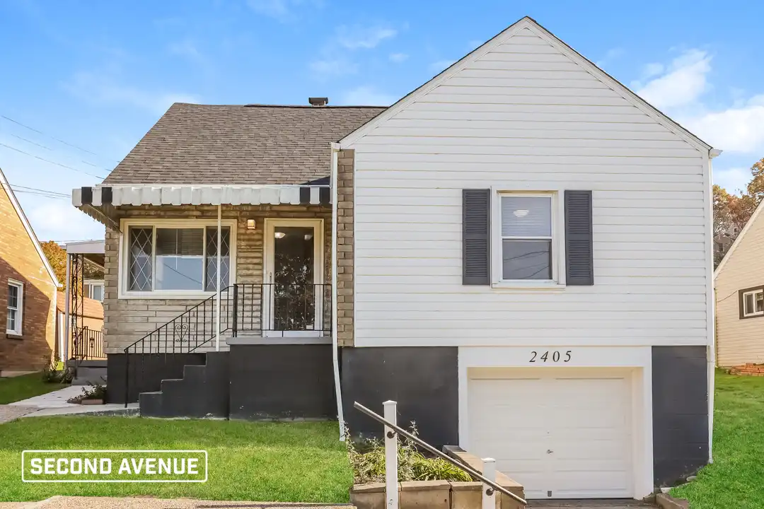 2405 Kane Rd – photo 1 of 15