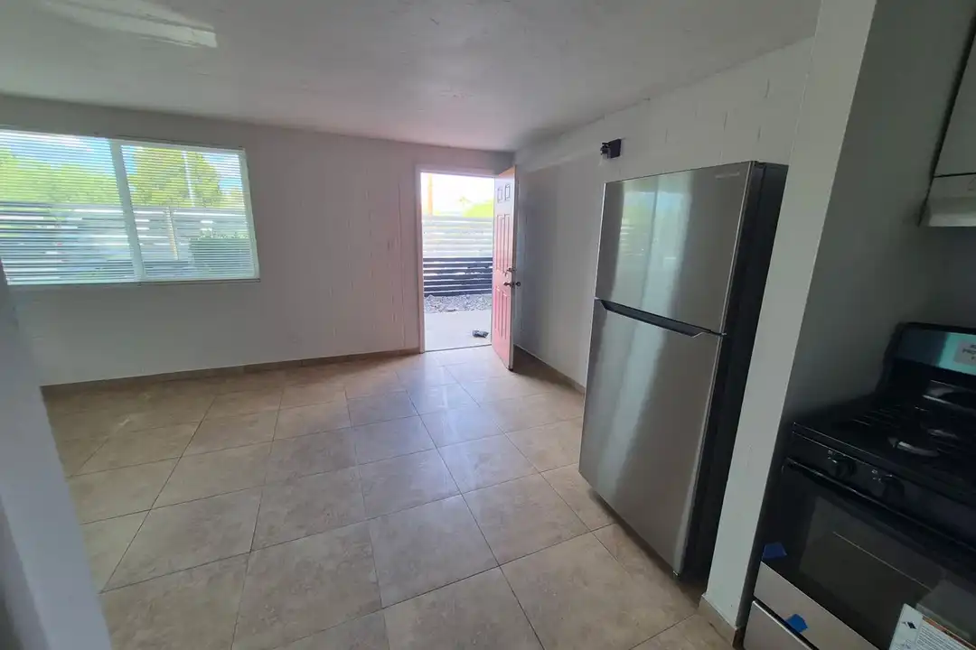 2053 N Alvernon Way unit AL2053-9 - View 3