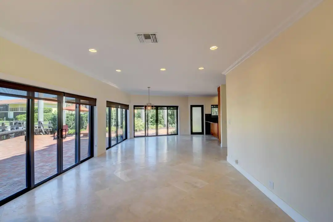 1121 Bel Air Dr unit 4 - View 6