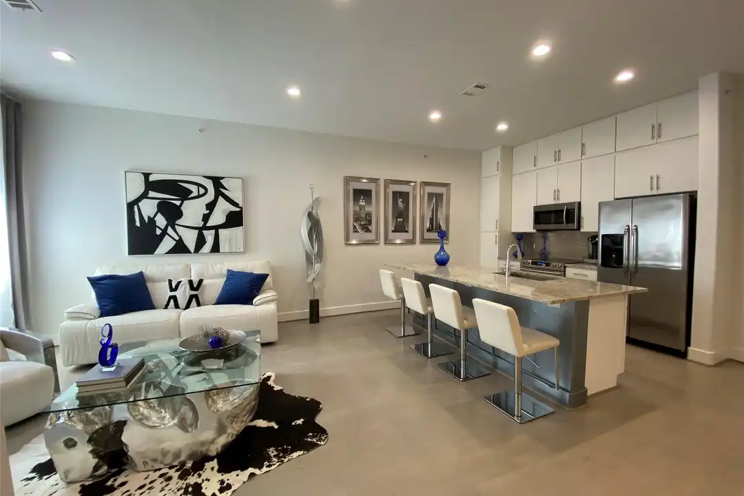 1901 Post Oak Blvd unit 3503 - View 6