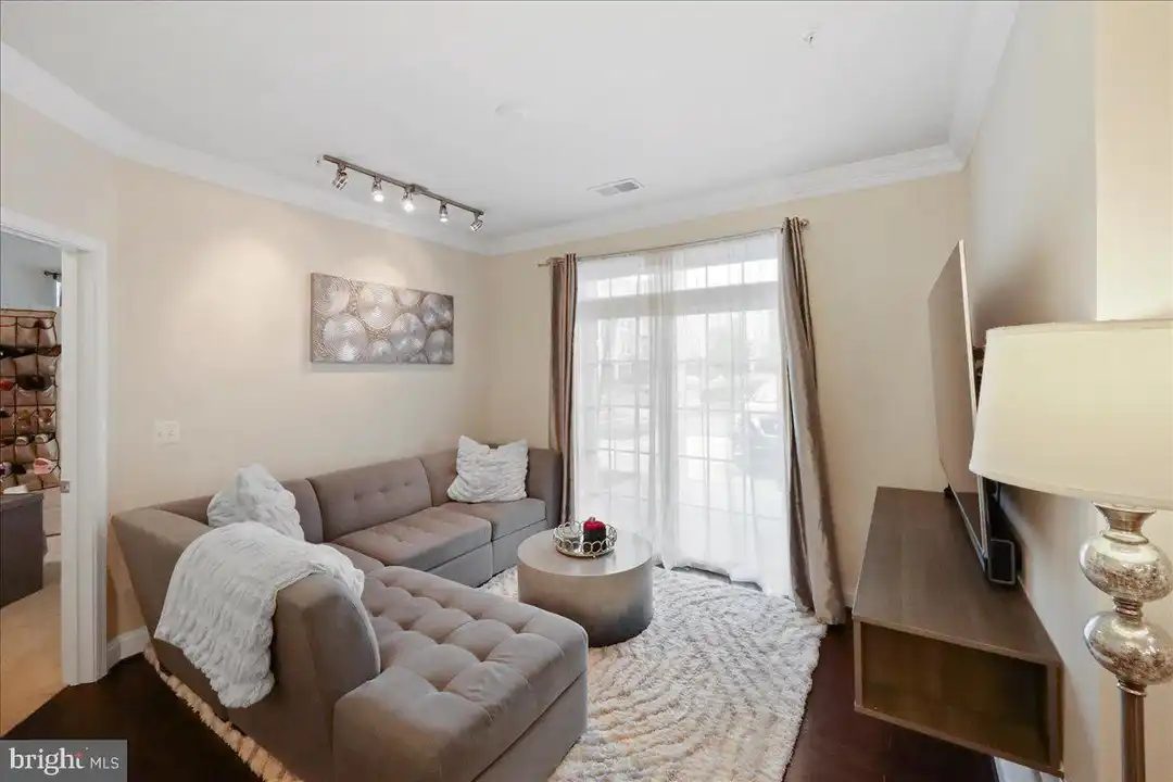 3910 Doc Berlin Dr unit 11 - View 2
