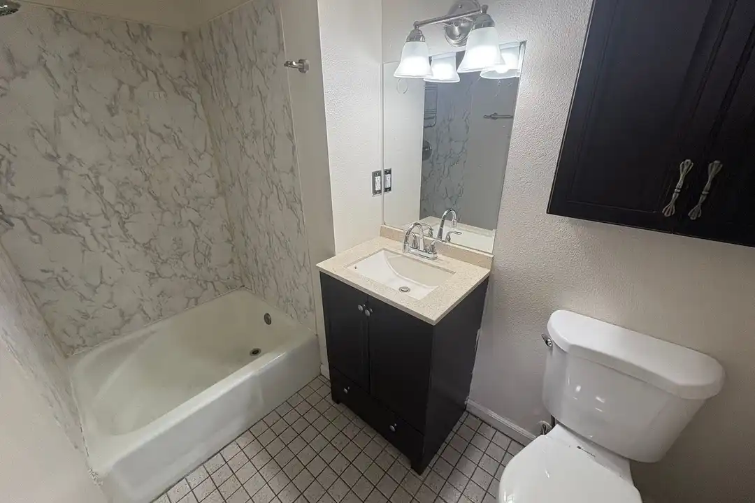 929 Pecks Dr unit 929 pecks Road - View 4