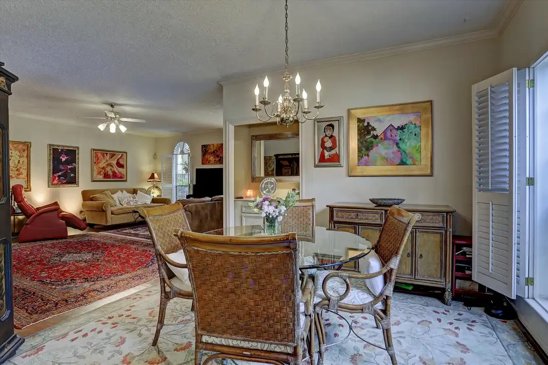 Apartment in Houston - View 5