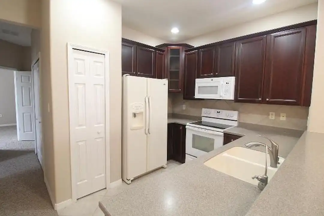 3474 Parkridge Cir - View 5