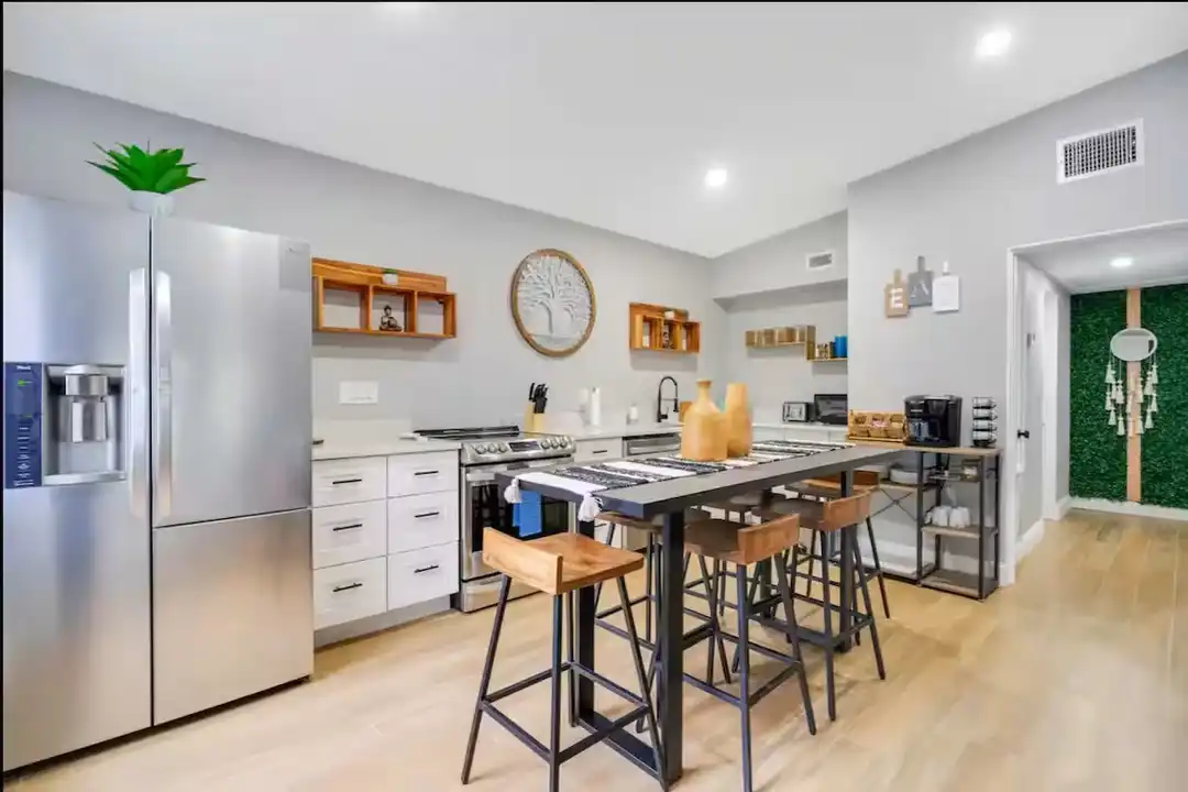 3037 Condel Dr – pohled 3