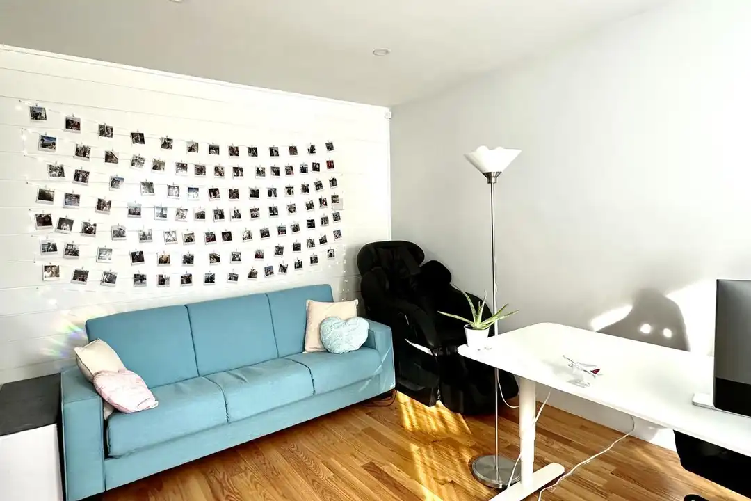 326 Chelsea St unit 1 - More
