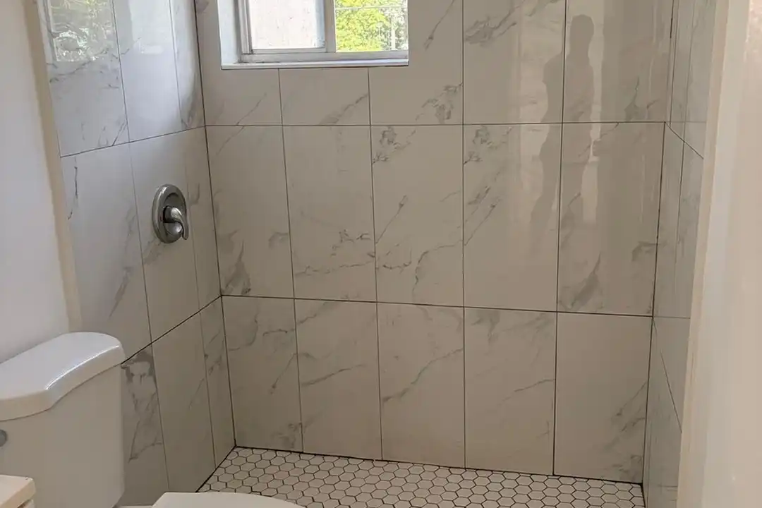 428 SW 5th Ave unit 203 - More