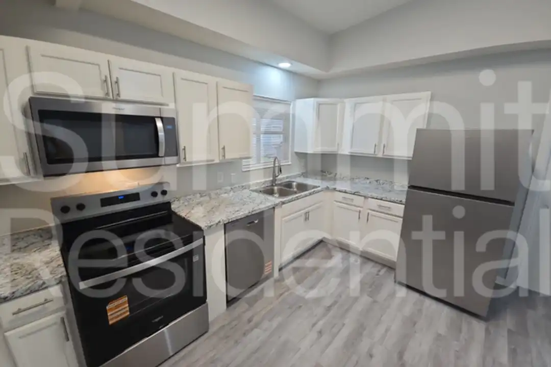 6813 Hazen St - View 6
