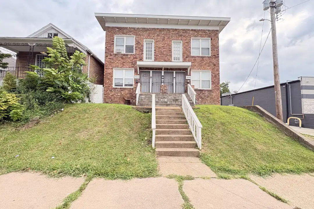 3512 Alberta St unit 2E – photo 1